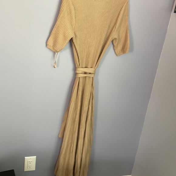 Ann Taylor Size M Tan Maxi Dress - Picture 2 of 3